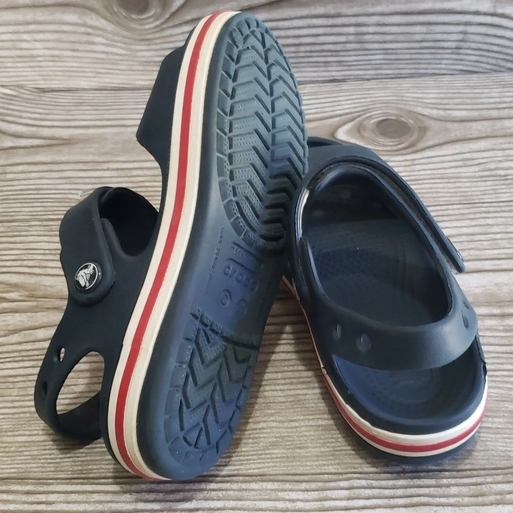 Crocs youth water beach pool sandals adjustable straps size 11
